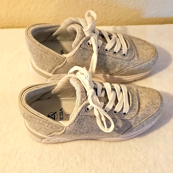 ZEBA Women'a Size 9 Hands Free Slip On Comfort Sneakers Gray - Picture 9 of 14